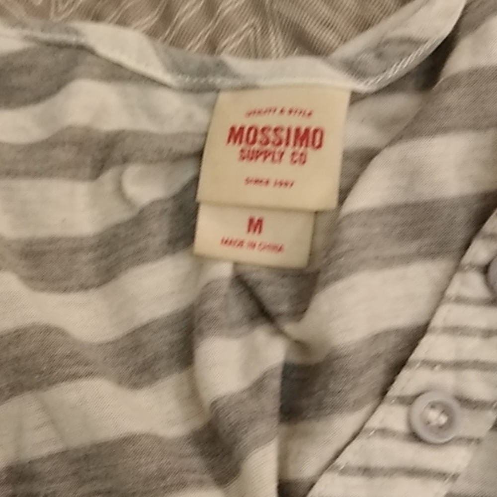 Shirt - Picture 4 of 4